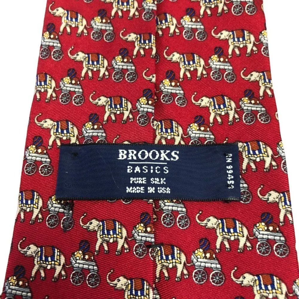 Brooks Elephant Print Necktie Trunk Up Pure Silk Made in USA EUC Circus Tie
